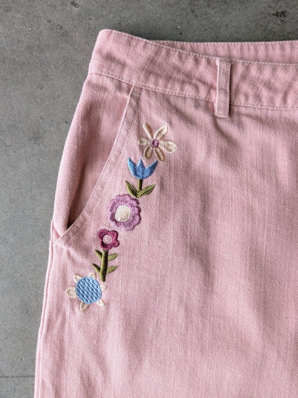 Modcloth x Princess Highway Chain of Wildflowers Embroidered Jeans Pink size 16 - Picture 4 of 9